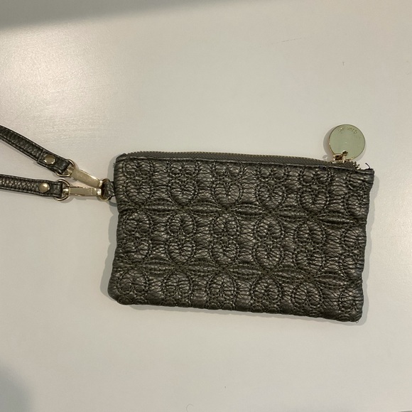 EUC Deux Lux zipper pouch wallet quilted hearts - Picture 1 of 5